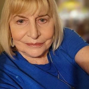 Meet your Posher, Ellen